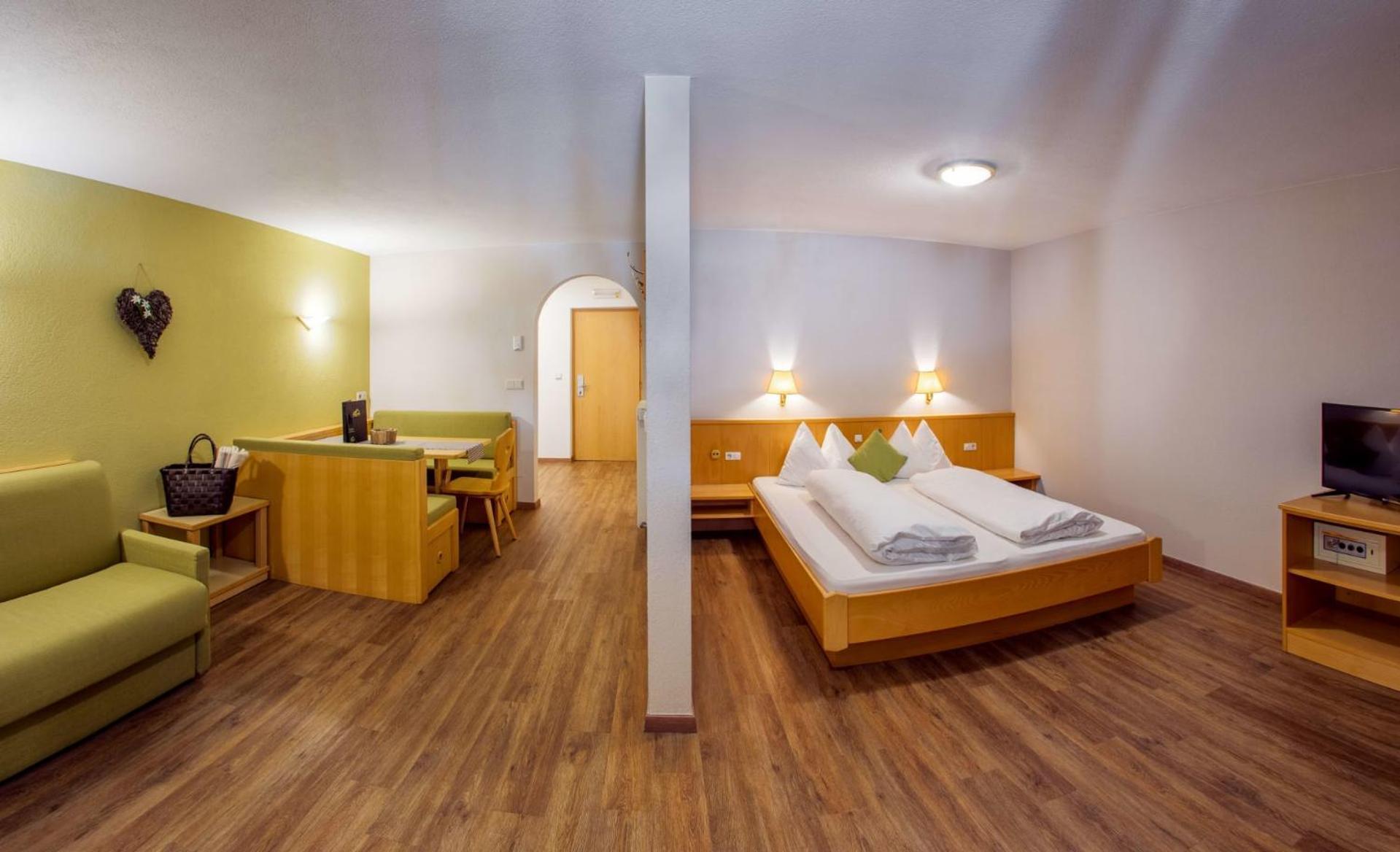 Mountain Living Apartments San Valentino alla Muta Ngoại thất bức ảnh